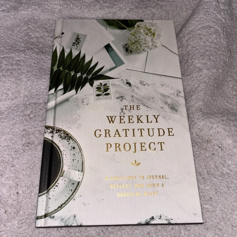 The Weekly Gratitude Project : A Challenge to Journal, Reflect, and Grow a